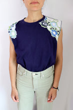 Charger l'image dans la galerie, N°27 - T-SHIRT UPCYCLÉ - M