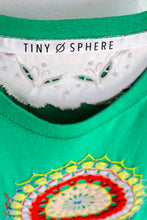 Charger l'image dans la galerie, N°28 - T-SHIRT UPCYCLÉ - M