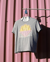 Charger l'image dans la galerie, N°5 - T-SHIRT UPCYCLÉ - S