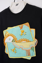Charger l&#39;image dans la galerie, N°2 - T-SHIRT UPCYCLÉ - M
