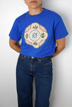 Charger l&#39;image dans la galerie, N°4 - T-SHIRT UPCYCLÉ - XS
