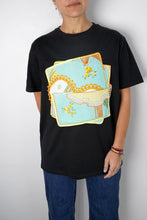 Charger l&#39;image dans la galerie, N°2 - T-SHIRT UPCYCLÉ - M
