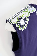 Charger l&#39;image dans la galerie, N°27 - T-SHIRT UPCYCLÉ - M
