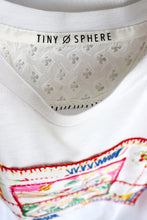 Charger l&#39;image dans la galerie, N°21 - T-SHIRT UPCYCLÉ - L
