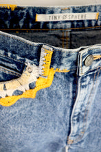 Charger l&#39;image dans la galerie, N°34 - SHORT UPCYCLÉ - 38
