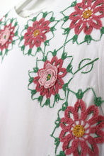 Charger l&#39;image dans la galerie, N°39 - T-SHIRT UPCYCLÉ - L
