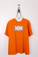 Charger l&#39;image dans la galerie, N°46 - T-SHIRT UPCYCLÉ - XL
